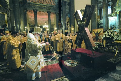 Всенощное бдение в Казанском кафедральном соборе С.-Петербурга. Встреча Креста ап. Андрея Первозванного. 11 июля 2012 г.